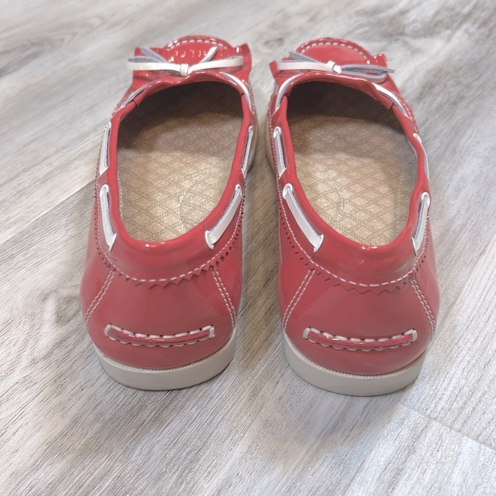 L.L. Bean Old Money Barbie Patent Leather Slip-On Boat Shoes Moccasin Loafers 9 - Picture 5 of 11